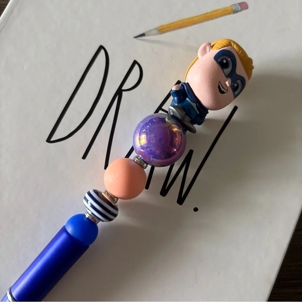 Disney Doorables: The Incredibles: Buddy handmade beaded pen
